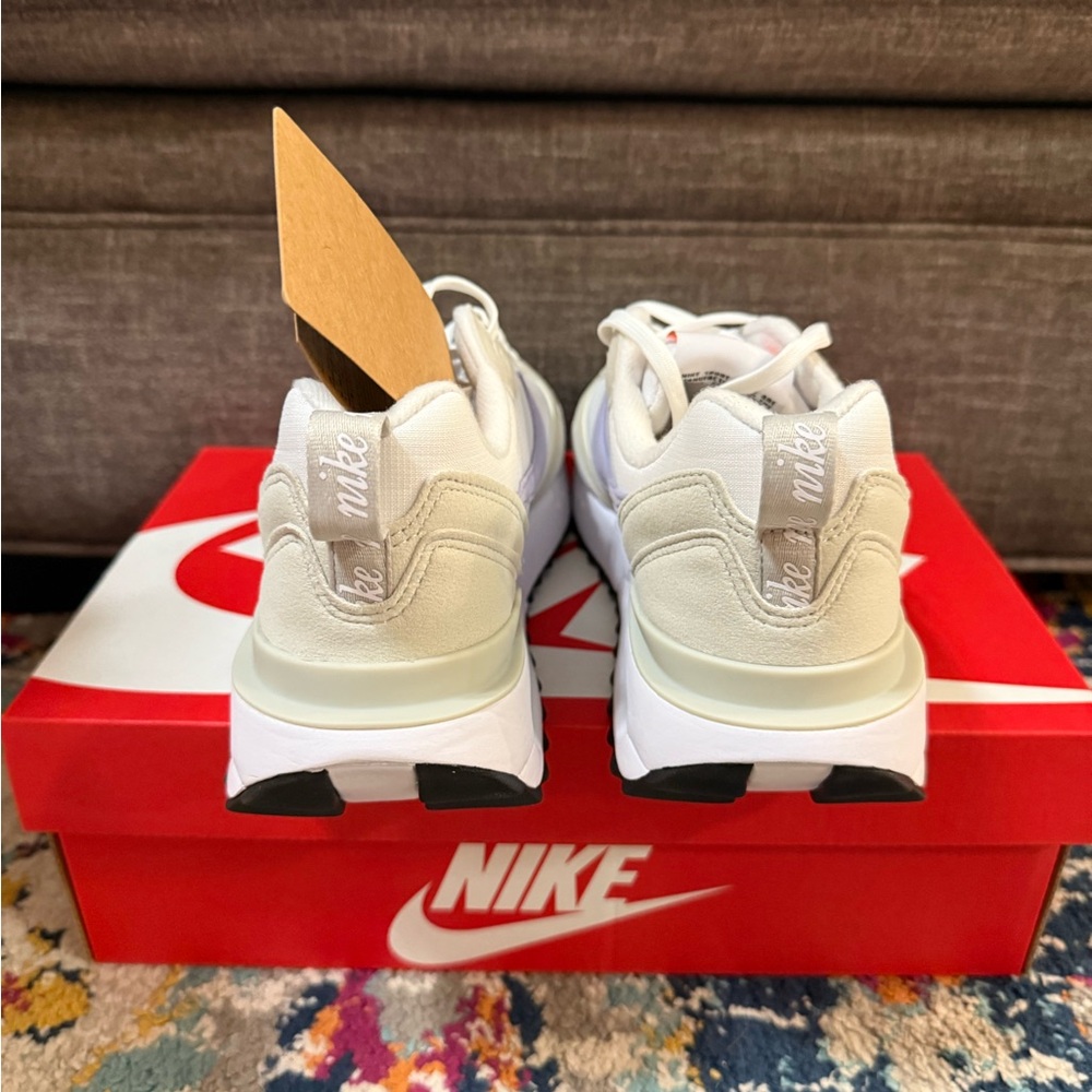 Nike Women’s Air Max Dawn “Light Bone Purple Dawn” - Picture 5 of 5